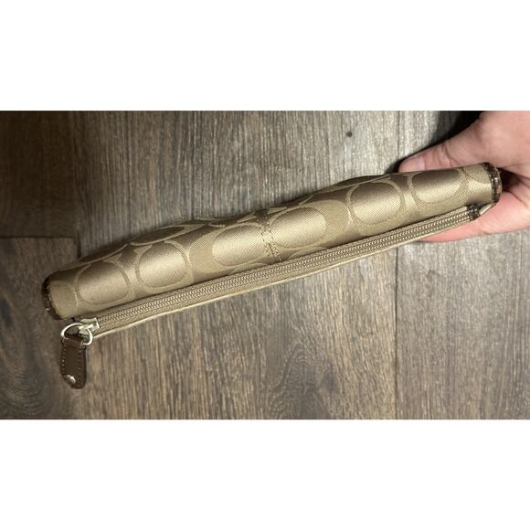 Coach Logo Wallet Beige Brown Flawed - Picture 13 of 16